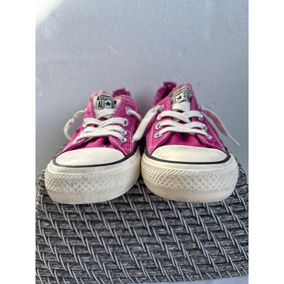 Converse - Picture 2 of 9